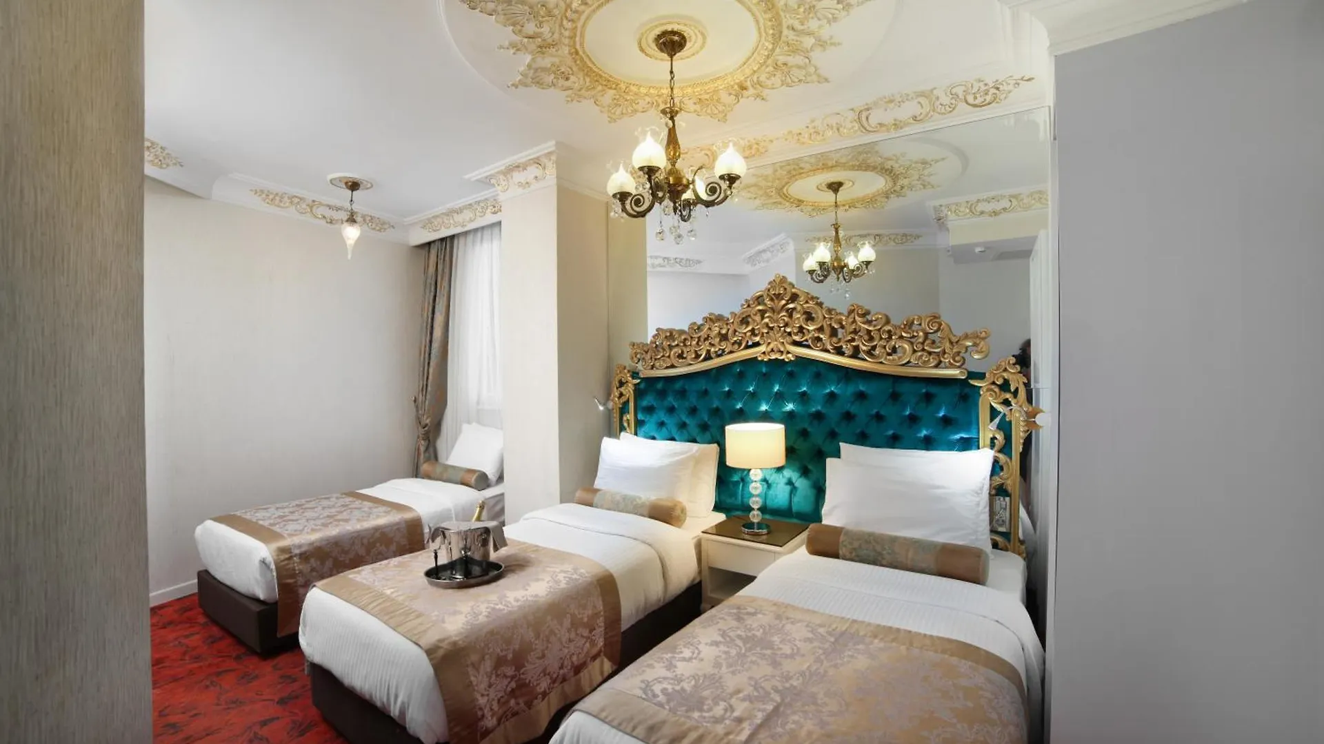 White Monarch Hotel Istanbul 4*,