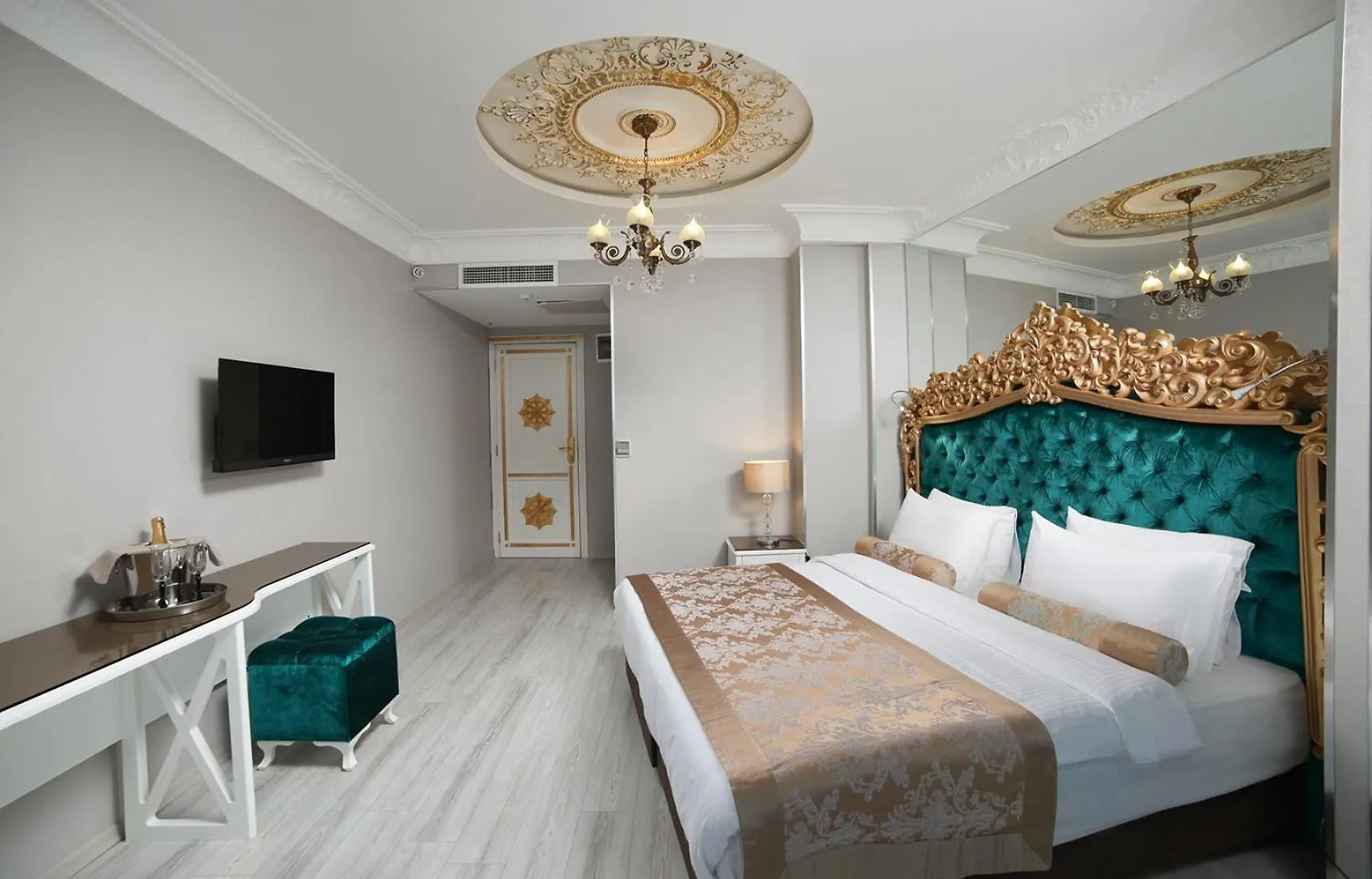 White Monarch Hotel Istanbul 4*,  Turkey
